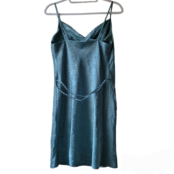 Y2K J For Justify Textured Dress - Picture 11 of 12